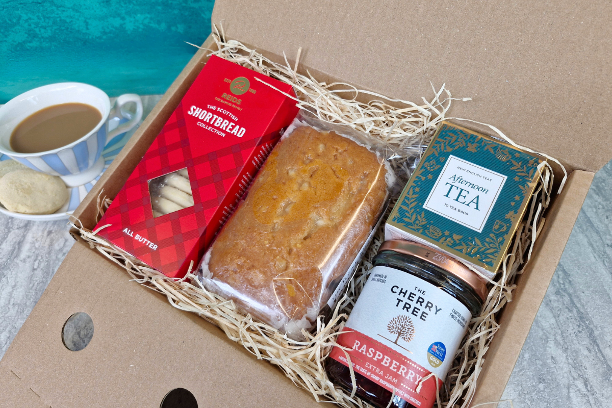 Tea & Cake Gift Box